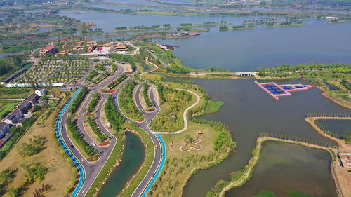 Risk Identification and Countermeasures of Wetland Park Construction Project