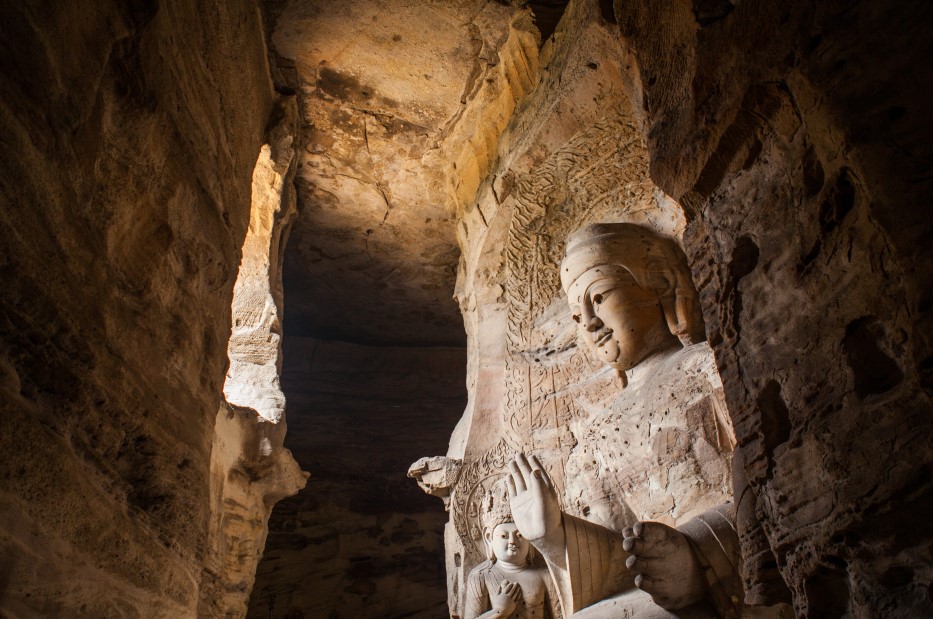 The Historical and Cultural Changes of Yungang Grottoes Cultural Changes of Yungang Grottoes