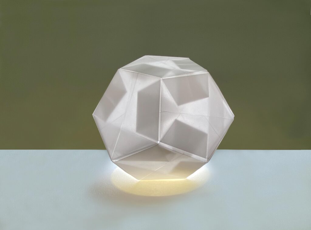 Fabrication and Tuning of Gold Polyhedron Arrays