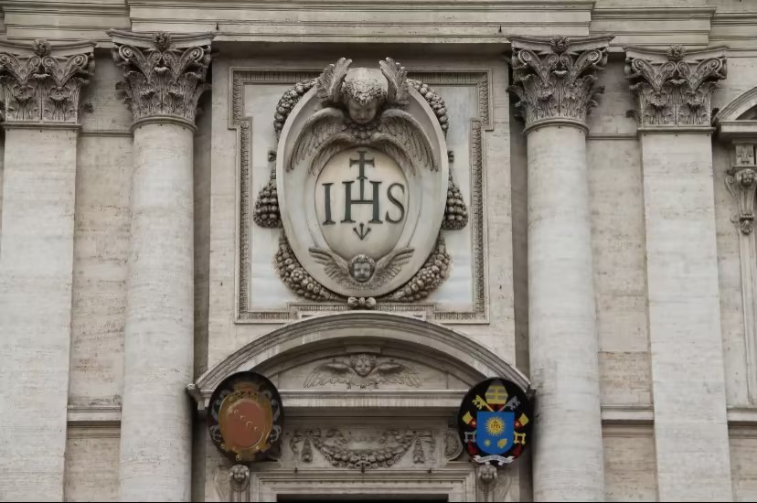 Knowledge Transmission at the Dawn of Globalization: Jesuit Academic Dissemination and the Building of Educational Networks in East Asia in the Age of Discovery