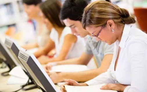 Theoretical Research on Personalized Empowerment Intelligent Agent for Teachers’ AI Literacy Based on Competency Diagnosis